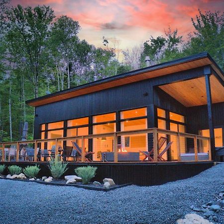 Kallm-Mont-Tremblant Chalet With Hot Tub, Pond & Beach On Private 7Acre Estate Lac Superieur Ngoại thất bức ảnh