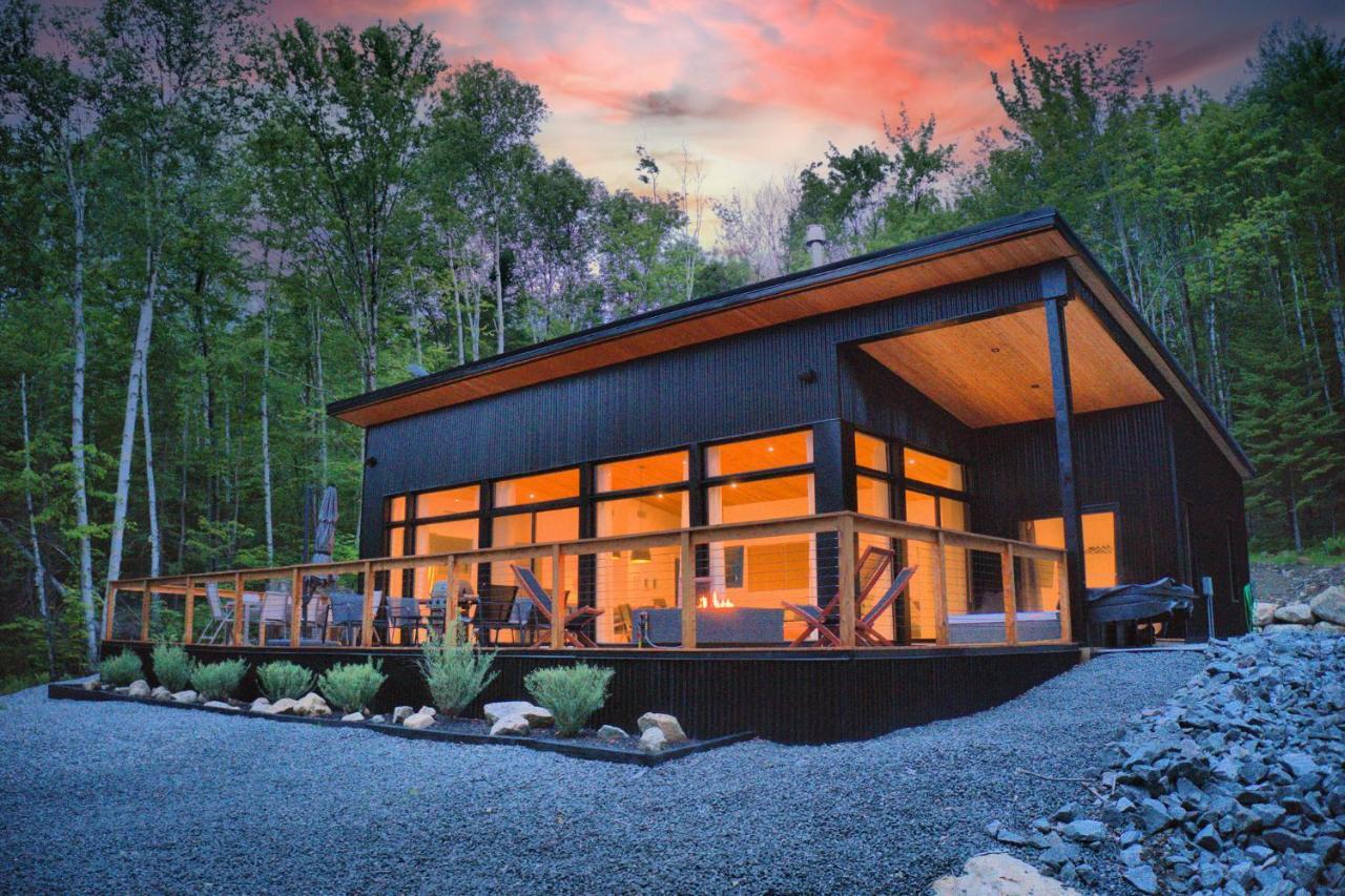 Kallm-Mont-Tremblant Chalet With Hot Tub, Pond & Beach On Private 7Acre Estate Lac Superieur Ngoại thất bức ảnh
